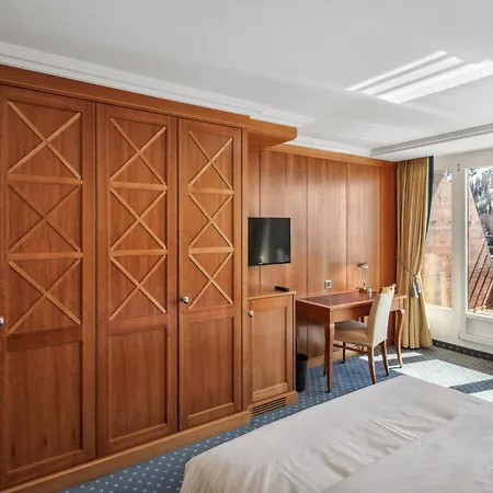 Hotel The Grand - Pop-up