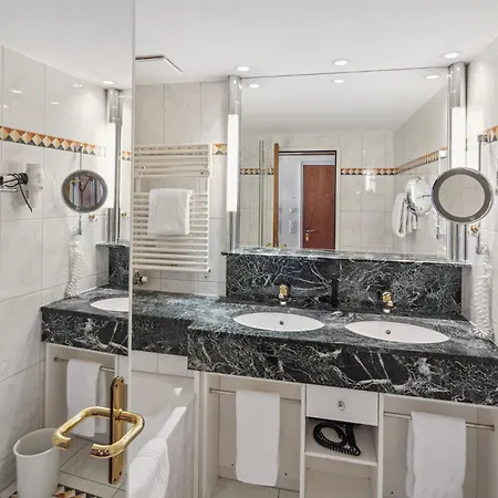 The Grand - Pop-up Self Check-in 아로사