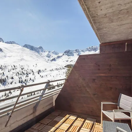 The Grand - Pop-up Self Check-in 호텔 *