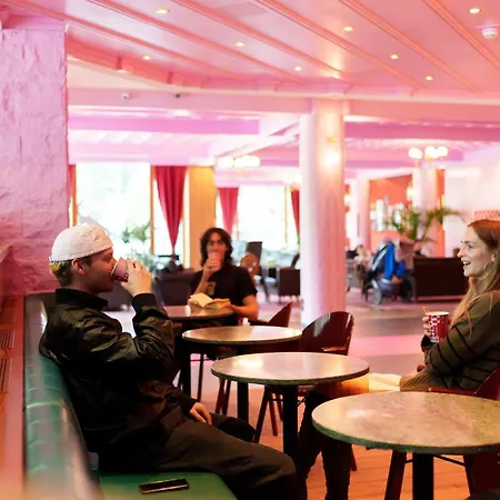 The Grand - Pop-up Self Check-in Hotel *