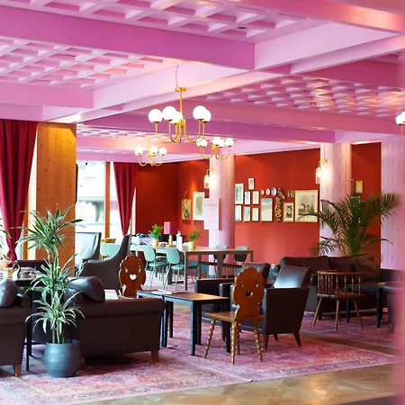 The Grand - Pop-up Self Check-in * アローザ