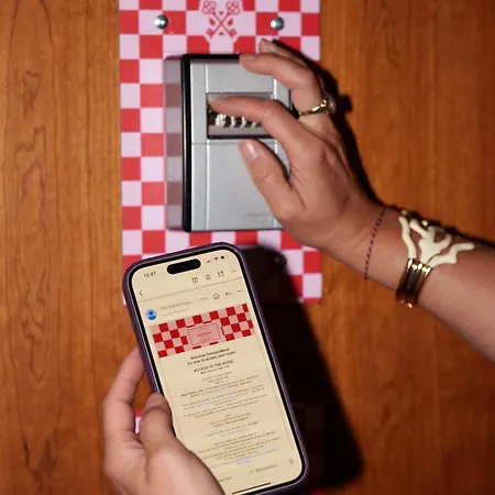 The Grand - Pop-up Self Check-in * Arosa