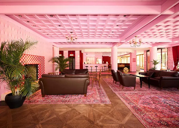 Hotel The Grand - Pop-up Self Check-in