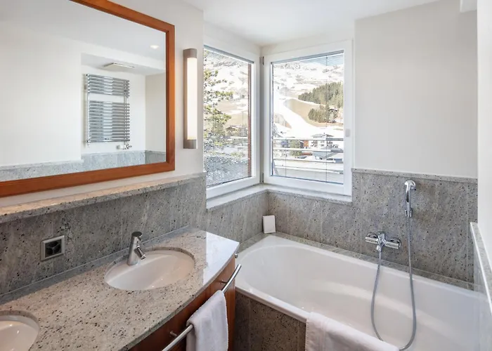 The Grand - Pop-up Self Check-in Hotel