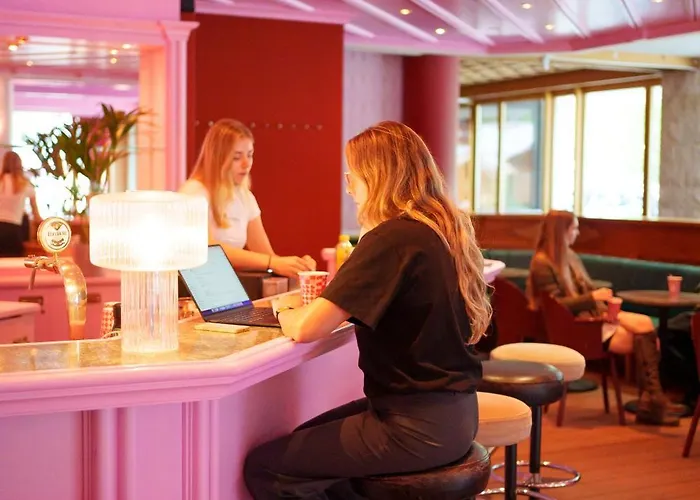 ホテル The Grand - Pop-up Self Check-in