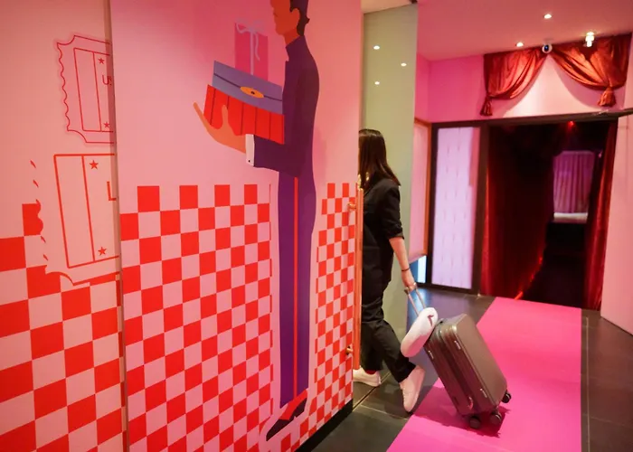 The Grand - Pop-up Self Check-in Hotel *