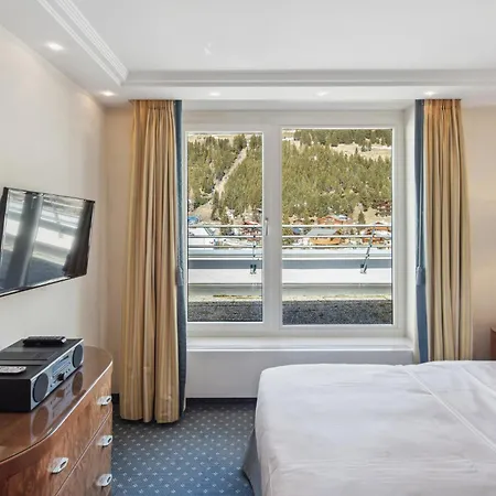 The Grand - Pop-up Self Check-in Hotel Arosa